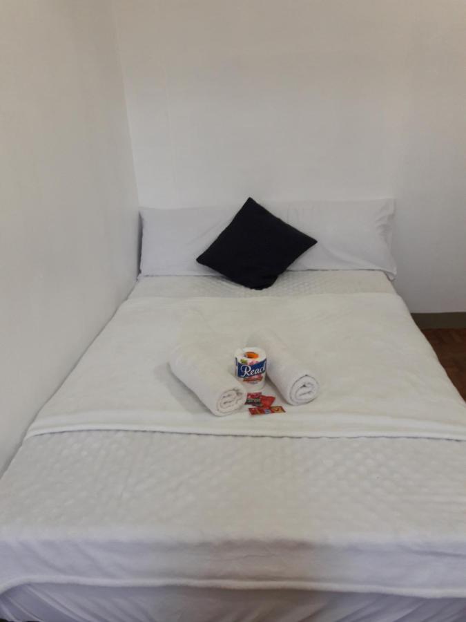 Ekonumi Rooms At Moonwalk Paranaque Paranaque City Екстер'єр фото